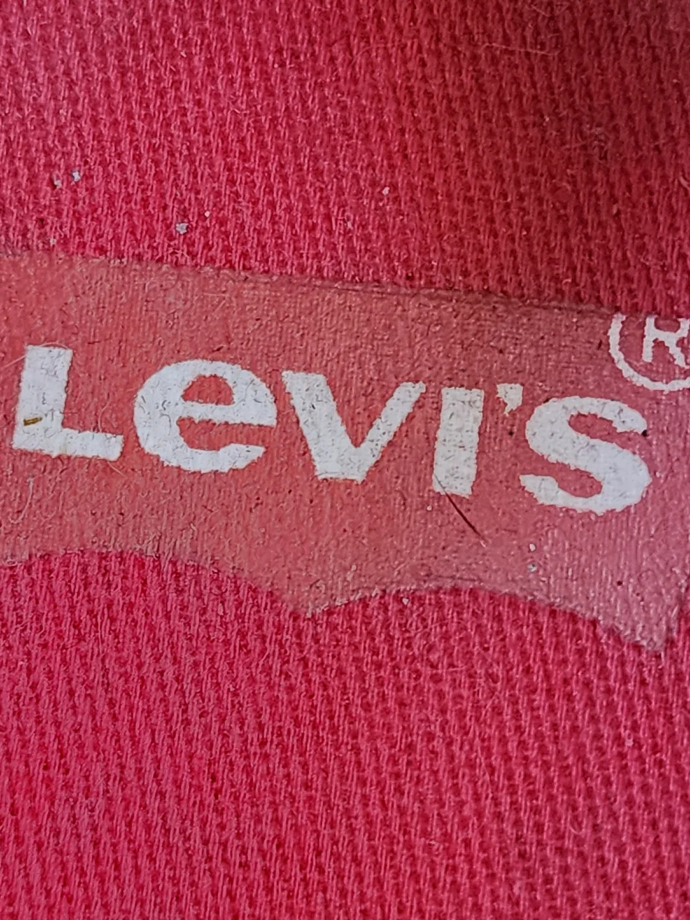 Levi’s Stan Buck White Canvas Low Top Sneakers Red Trim [8]